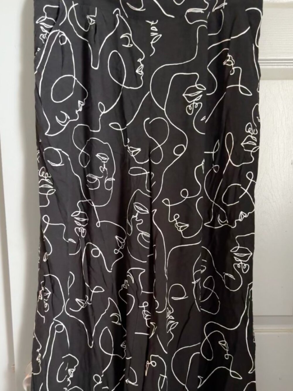 Torrid Black Abstract Face Print Wide Leg Pants Women's 2X Pull-On Artsy Palazzo